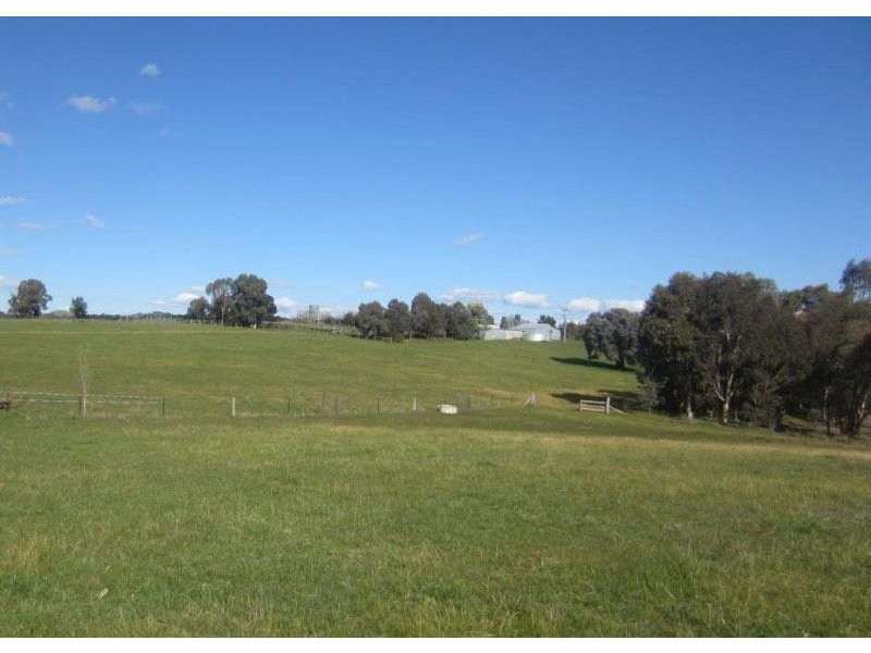 Everton Upper VIC 3678