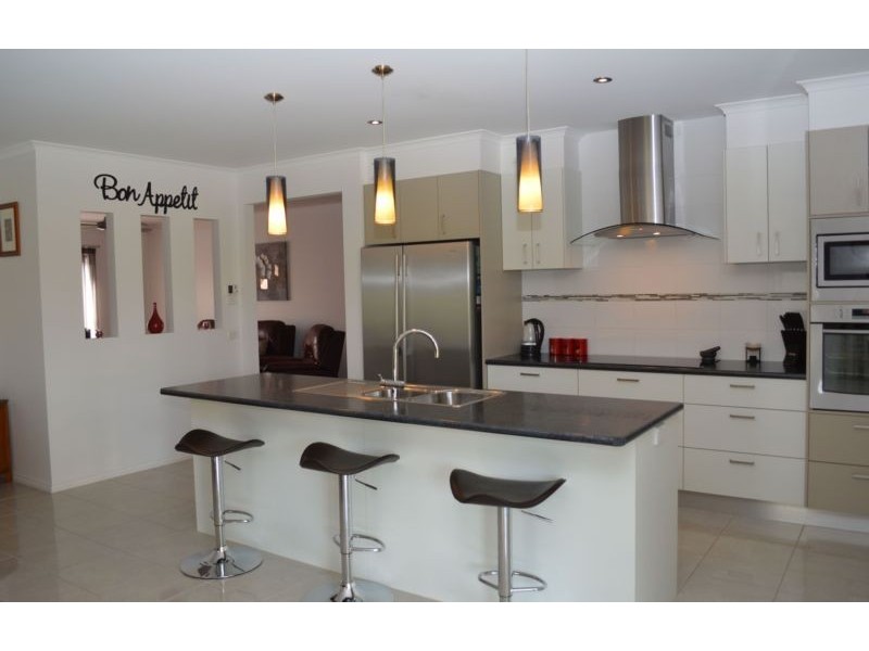 24 Pennsylvania Drive, Wangaratta VIC 3677