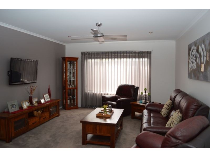 24 Pennsylvania Drive, Wangaratta VIC 3677