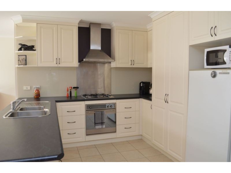 1/17 Logan Drive, Wangaratta VIC 3677