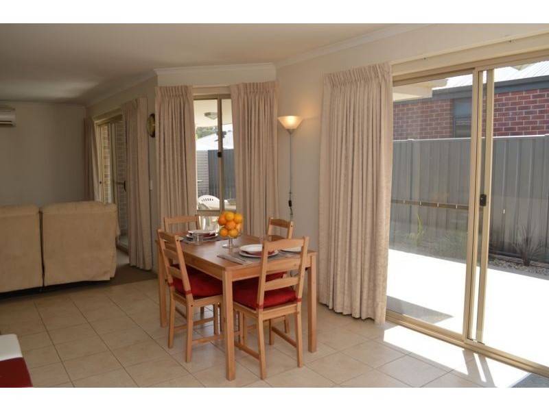 1/17 Logan Drive, Wangaratta VIC 3677