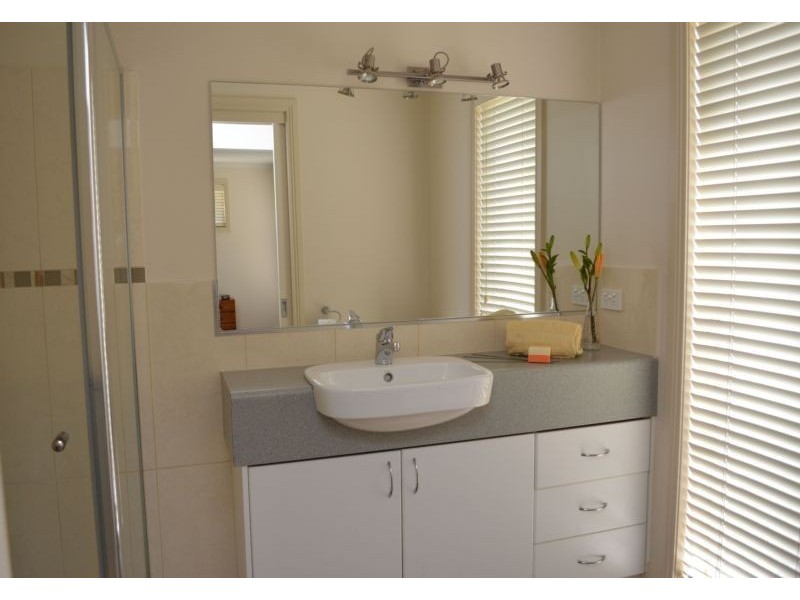 1/17 Logan Drive, Wangaratta VIC 3677