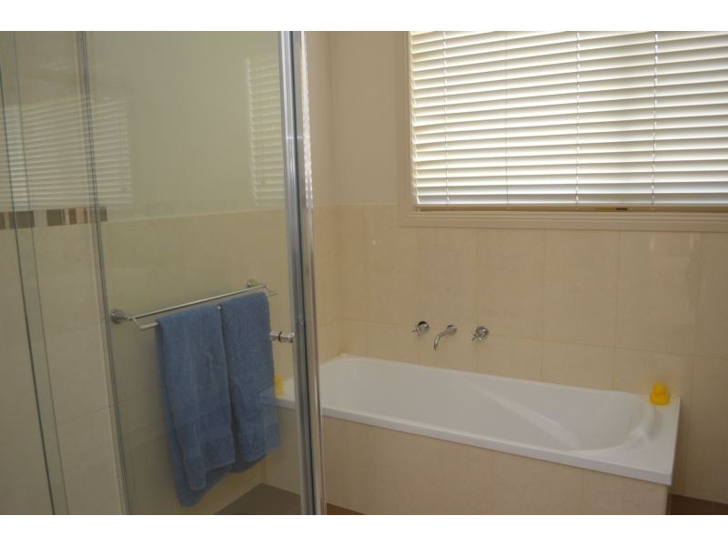 1/17 Logan Drive, Wangaratta VIC 3677