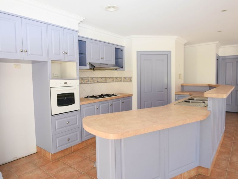 33 Collyndale Drive, Wangaratta VIC 3677