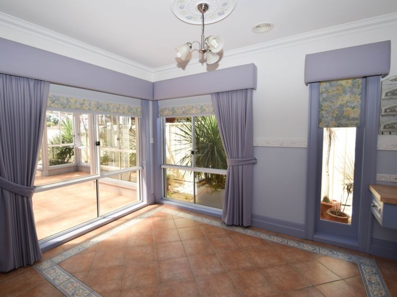 33 Collyndale Drive, Wangaratta VIC 3677