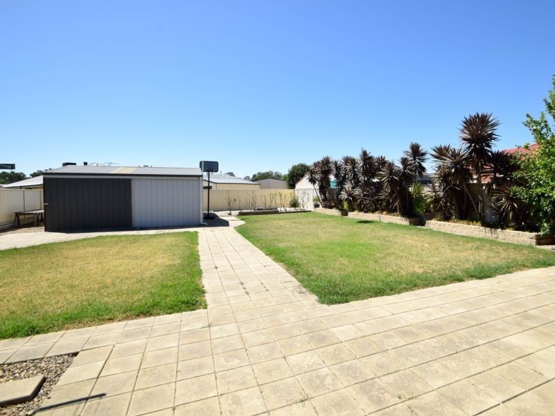 33 Collyndale Drive, Wangaratta VIC 3677