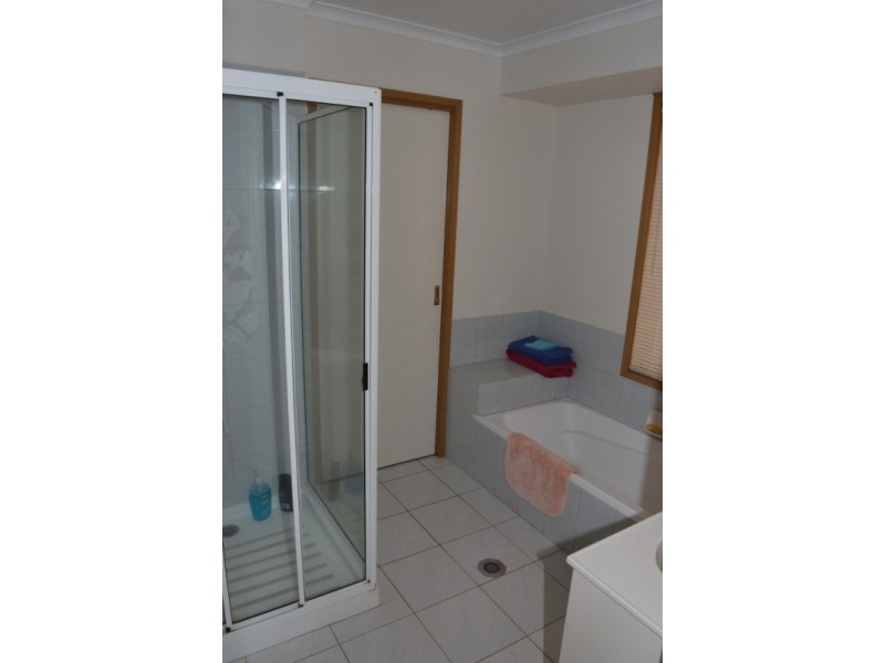 2 Violet Court, Wangaratta VIC 3677