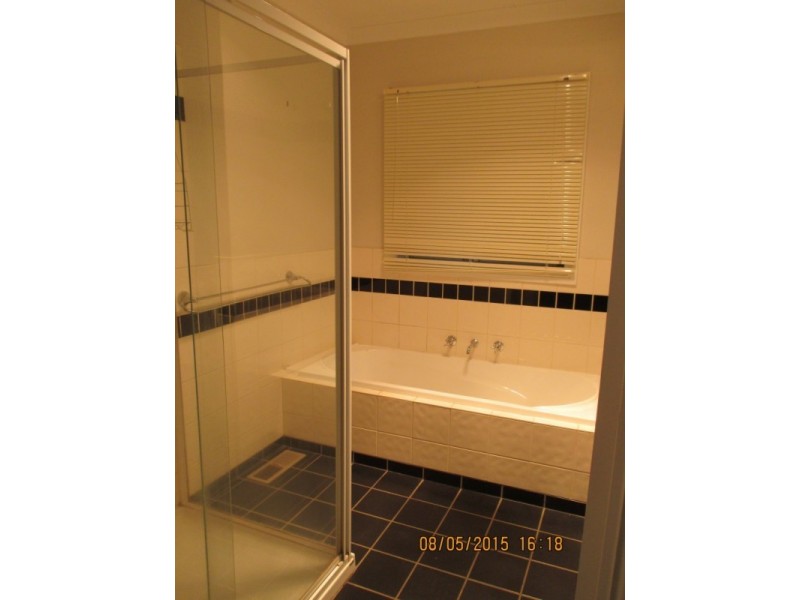 15 Rangeview Avenue, Wangaratta VIC 3677