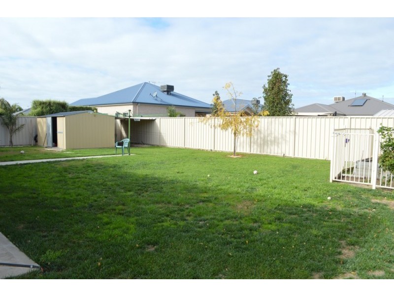 5 Swinburne Drive, Wangaratta VIC 3677