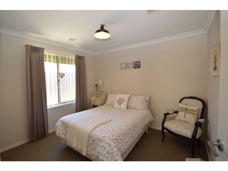 6 Blackwood Drive, Wangaratta VIC 3677