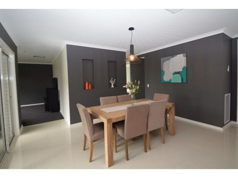 15 Nambrok Crescent, Wangaratta VIC 3677