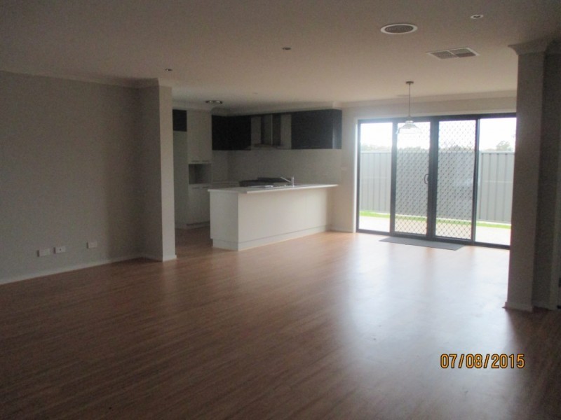 37 Nambrok Crescent, Wangaratta VIC 3677