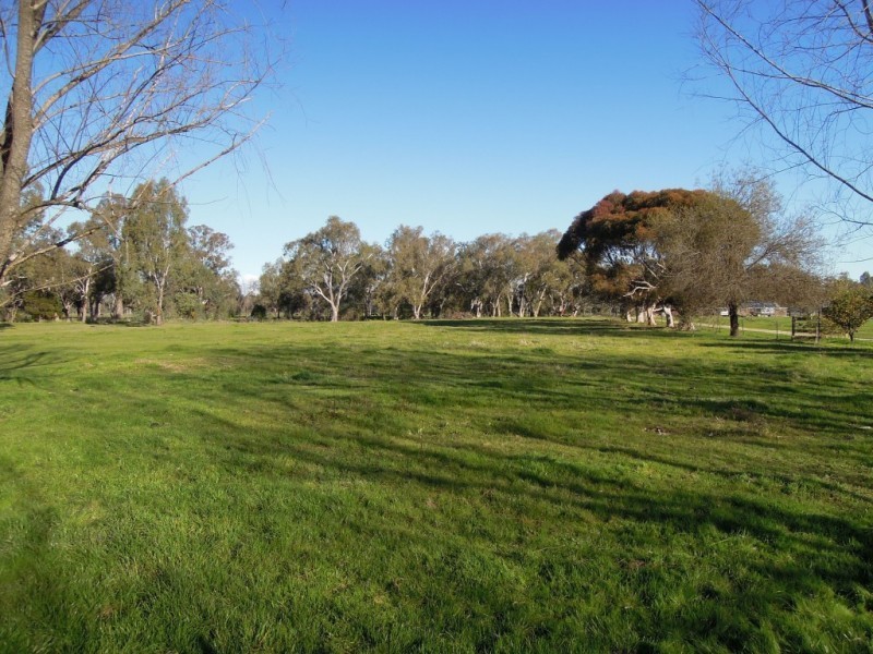 1050 Great Alpine Road, Tarrawingee VIC 3678