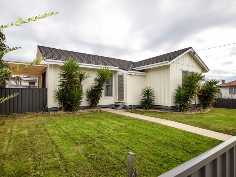 12 Lamont Street, Wangaratta VIC 3677