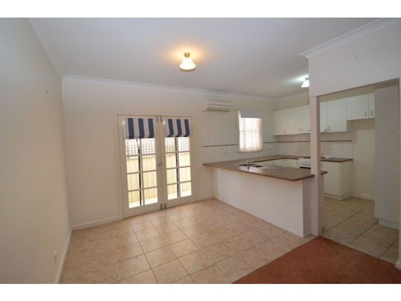 12 Lamont Street, Wangaratta VIC 3677