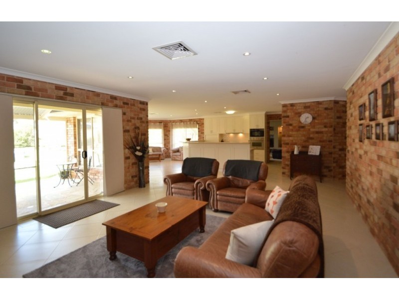 2 Tathra Place, Wangaratta VIC 3677