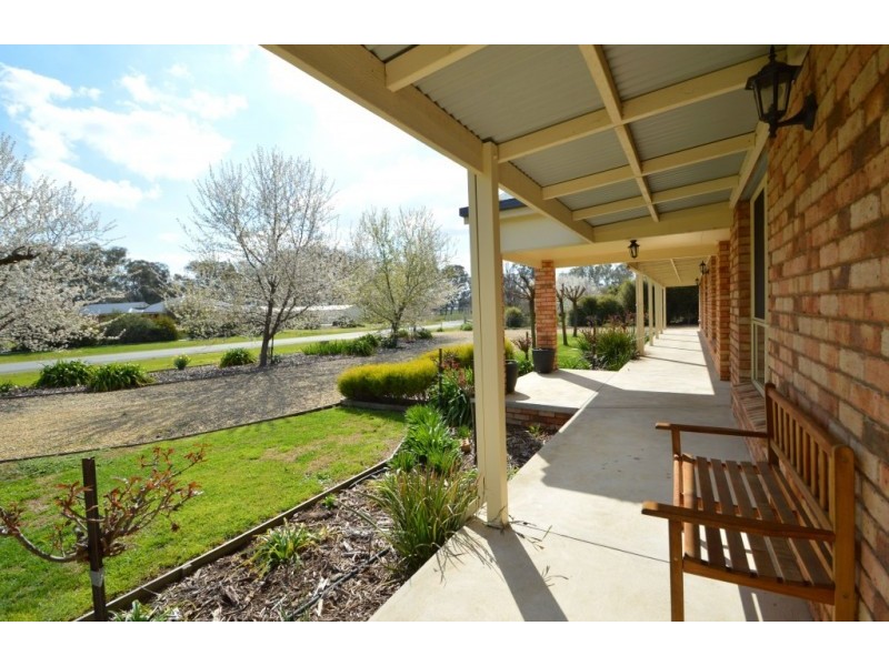 2 Tathra Place, Wangaratta VIC 3677