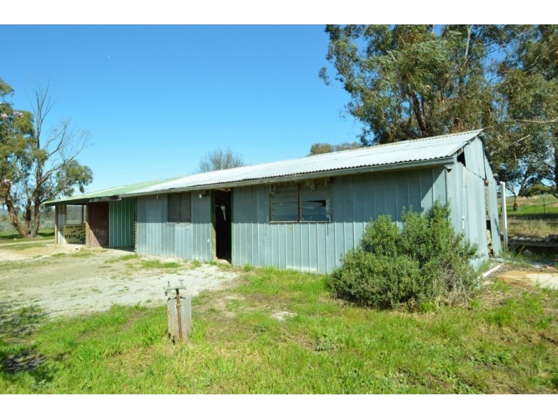 54 Eleven Mile Creek Road, Glenrowan West VIC 3675