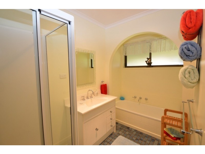 2 Iris Court, Wangaratta VIC 3677