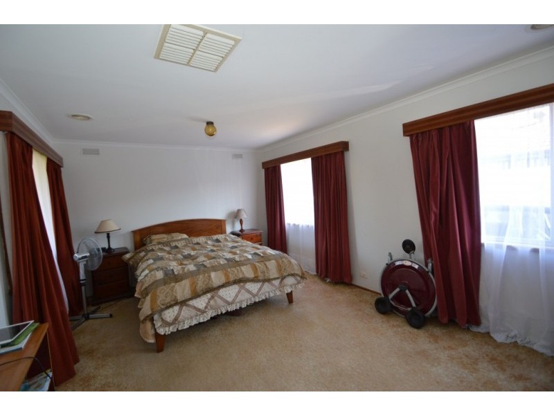 12 Bindall Avenue, Wangaratta VIC 3677