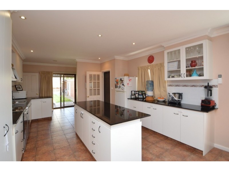 15 Nolan Street, Wangaratta VIC 3677