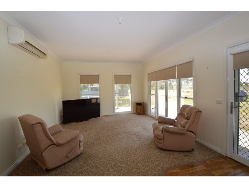 122A Londrigan-Tarrawingee Road, Londrigan VIC 3678