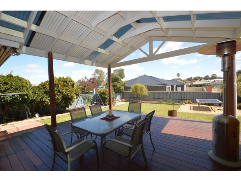 14 Younger Street, Wangaratta VIC 3677