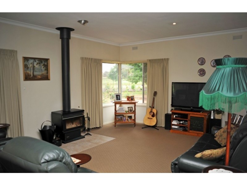 1117 Railway Road, Springhurst VIC 3682