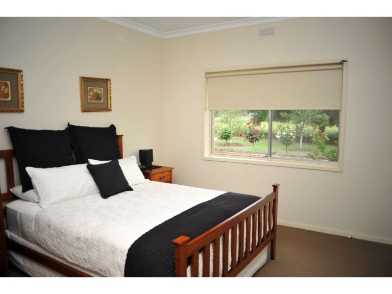 1117 Railway Road, Springhurst VIC 3682