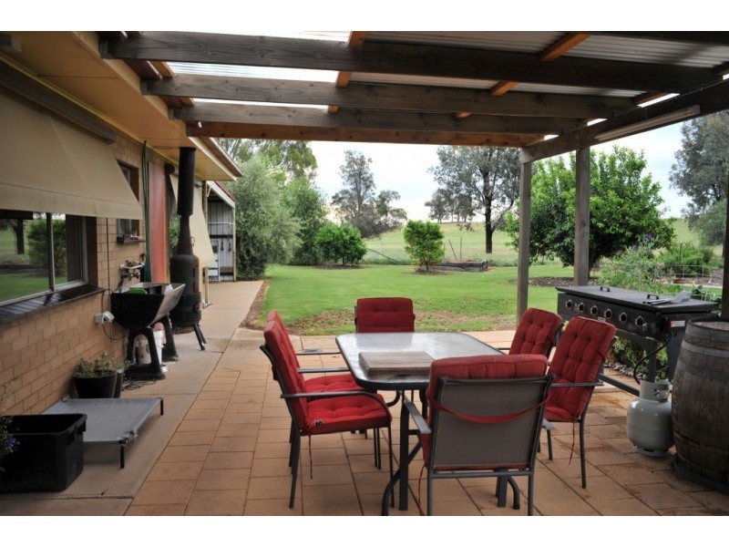 1117 Railway Road, Springhurst VIC 3682