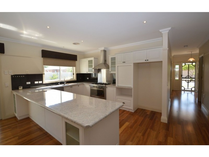 29 Monash Drive, Wangaratta VIC 3677