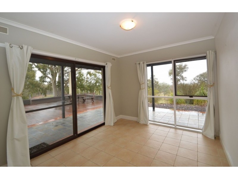 1375 Beechworth Wangaratta Road, Everton Upper VIC 3678