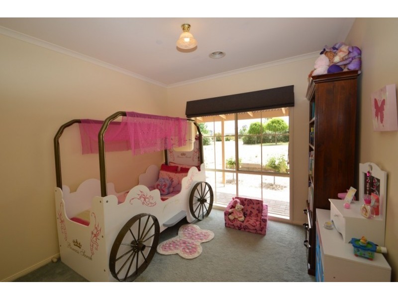 47 Firbank Drive, Waldara VIC 3678