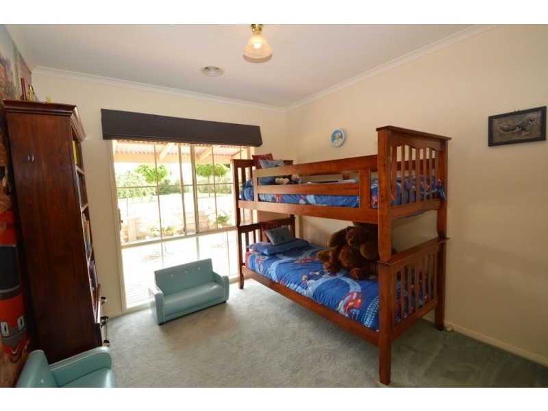 47 Firbank Drive, Waldara VIC 3678