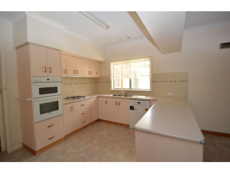 4 Larkings Street, Wangaratta VIC 3677