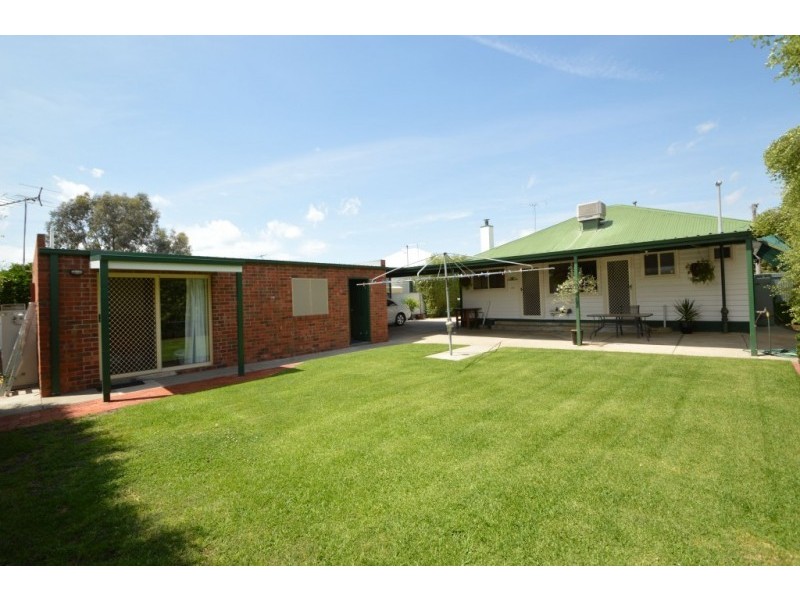 12 Tilson Grove, Wangaratta VIC 3677