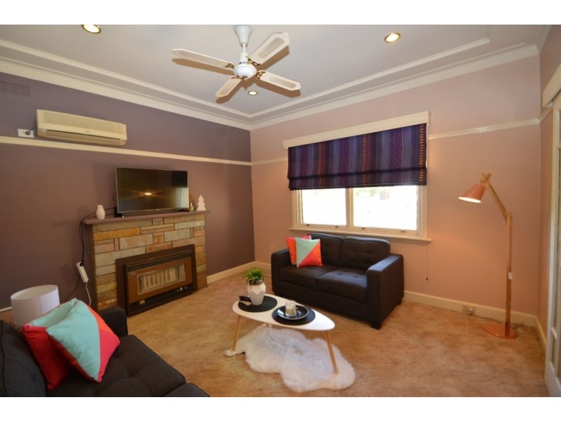 4 Wareena Street, Wangaratta VIC 3677