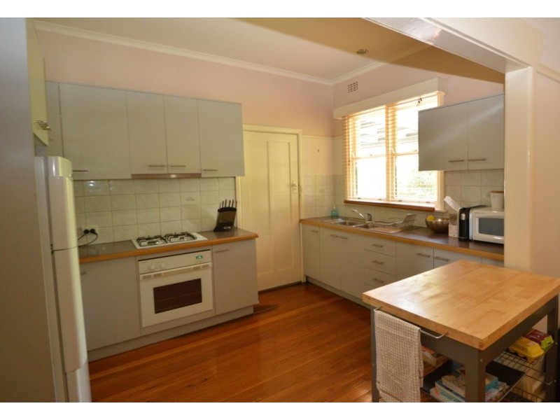 4 Wareena Street, Wangaratta VIC 3677