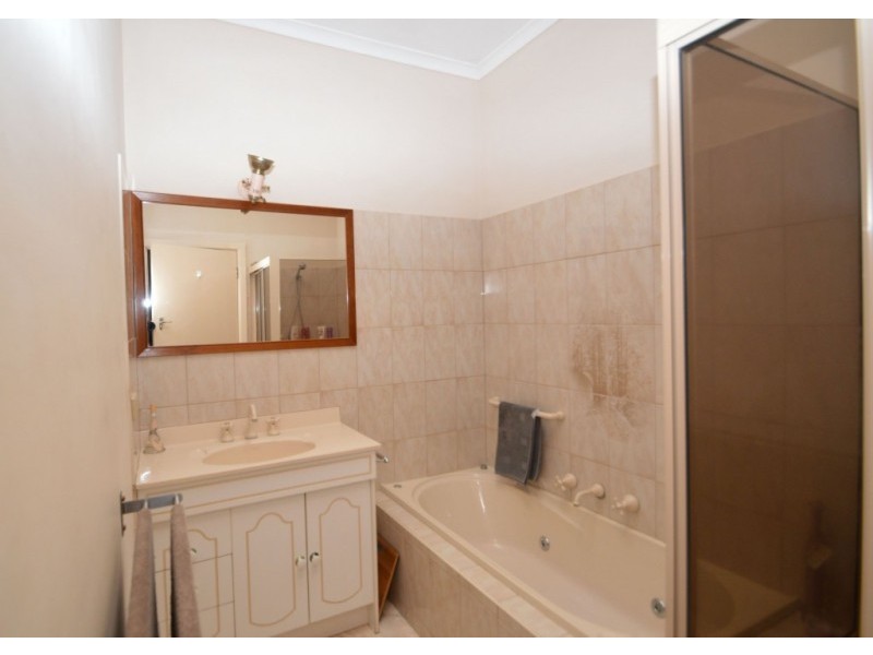 30 Muntz Street, Wangaratta VIC 3677