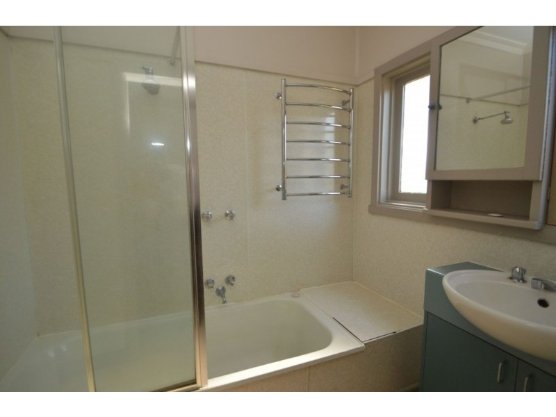 10 Manley Crescent, Wangaratta VIC 3677