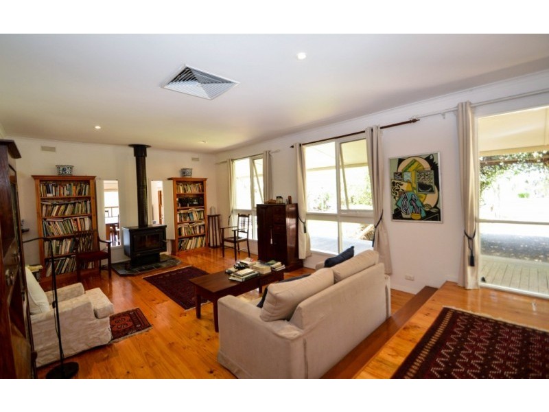 84 Frost Road, Peechelba VIC 3678