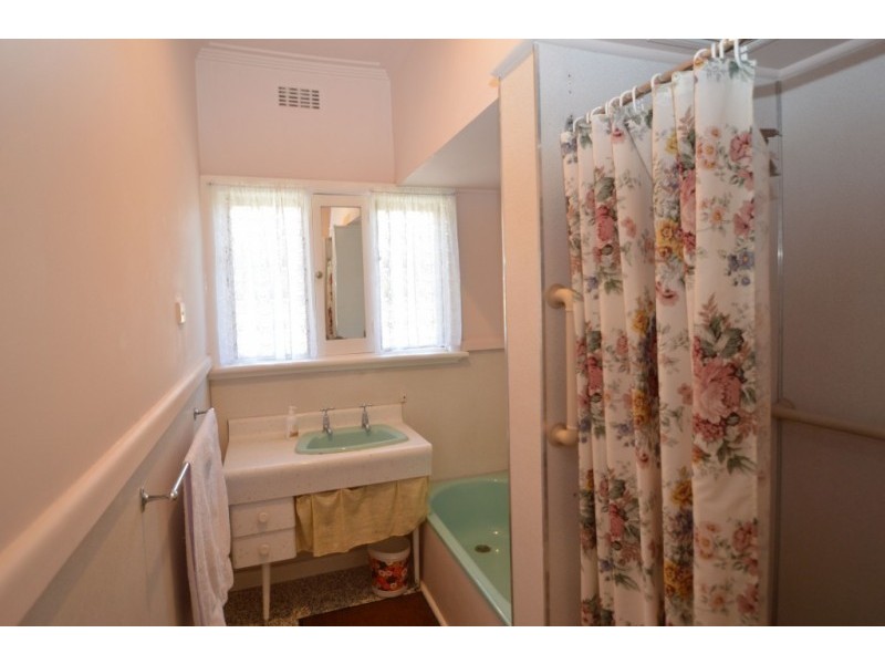 14 Victory Parade, Wangaratta VIC 3677