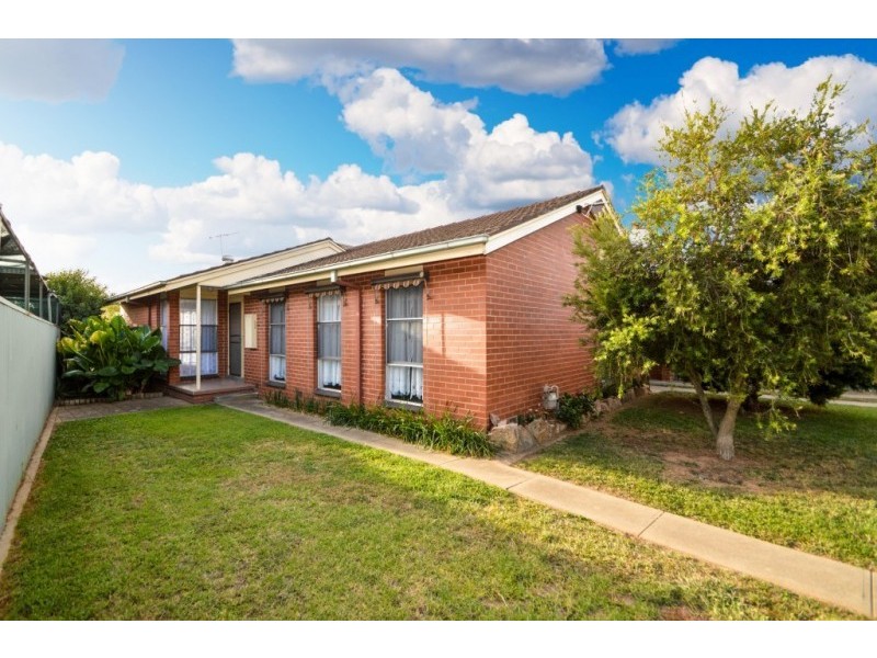 15 Inchbold Street, Wangaratta VIC 3677