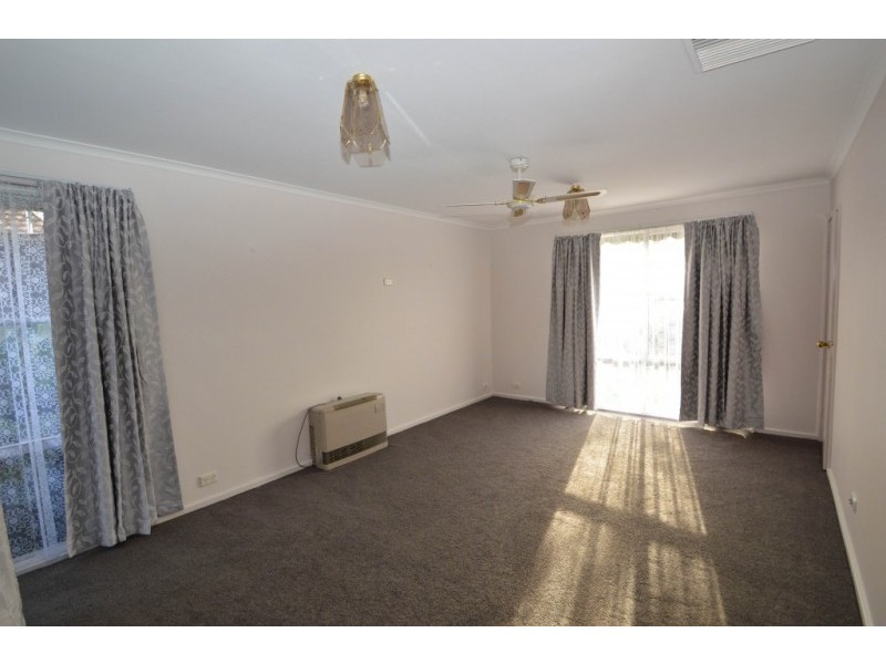 15 Inchbold Street, Wangaratta VIC 3677