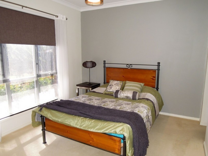 18 Monash Drive, Wangaratta VIC 3677