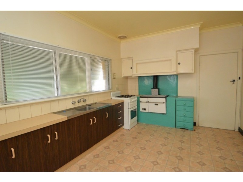 6 Esmond Street, Wangaratta VIC 3677