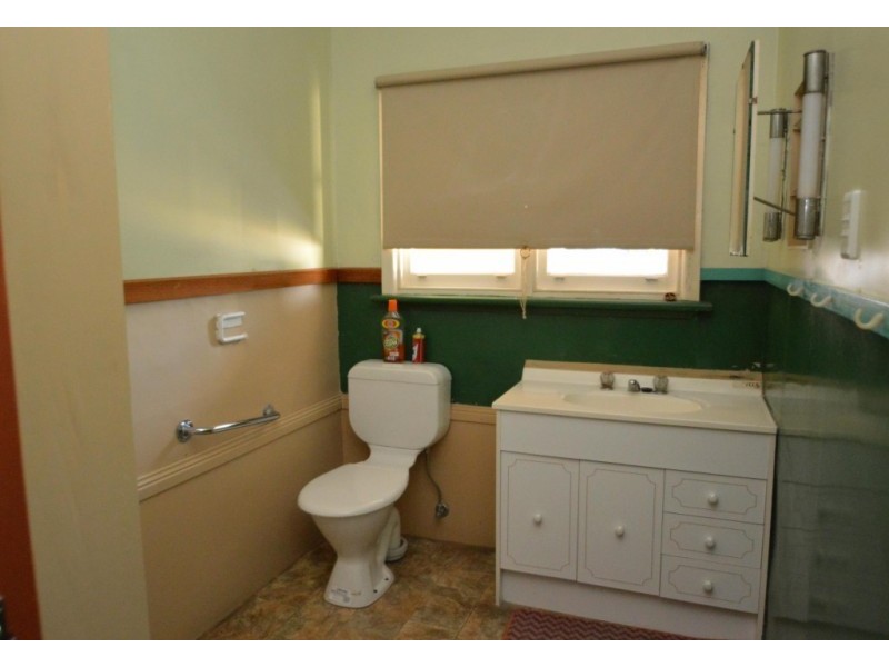 6 Esmond Street, Wangaratta VIC 3677