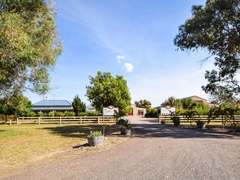 66 Londrigan Tarrawingee Road, Londrigan VIC 3678