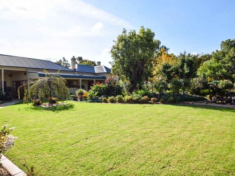 66 Londrigan Tarrawingee Road, Londrigan VIC 3678