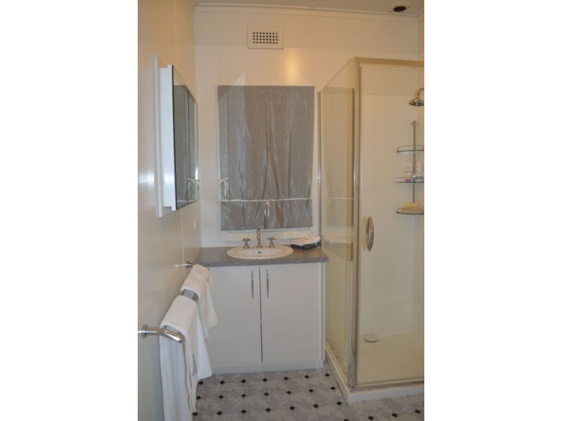 27 Vincent Road, Wangaratta VIC 3677